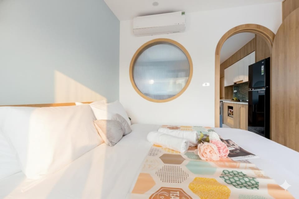 Bed, Bedroom, air conditioner