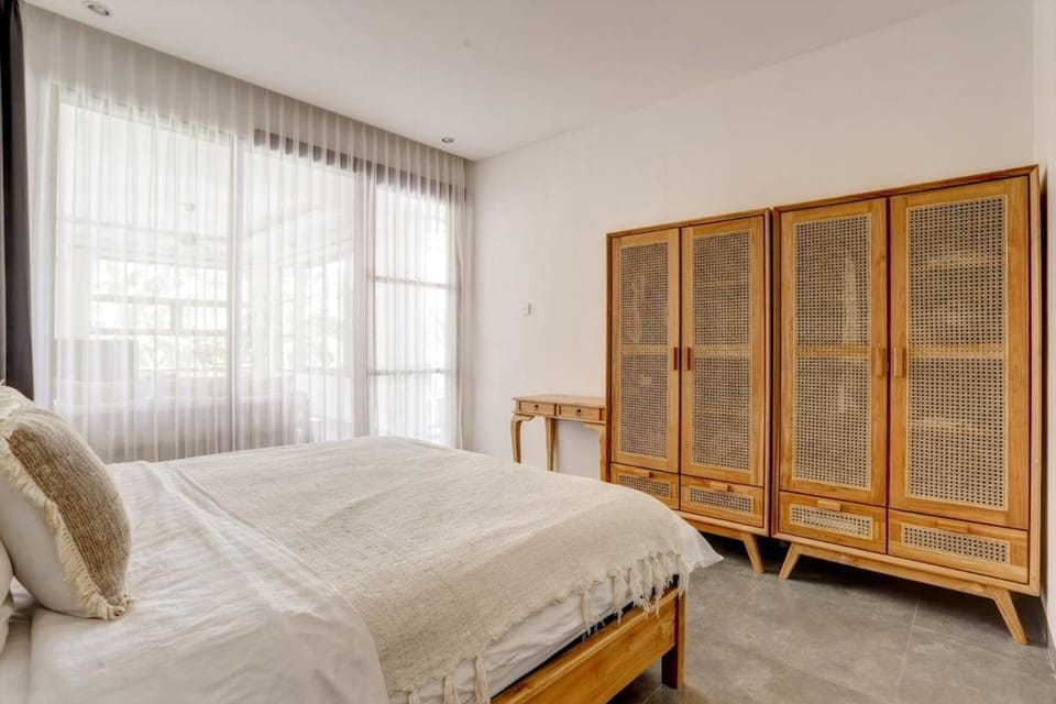 Bed, Photo of the whole room, Bedroom, wardrobe