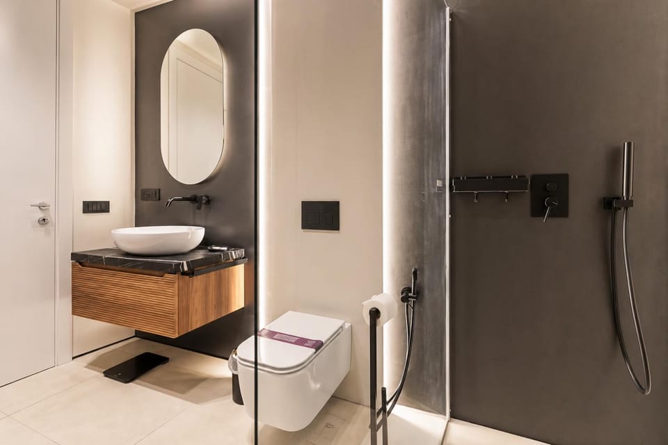 Shower, Toilet, Bathroom