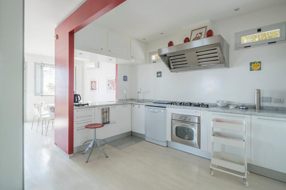 Kitchen or kitchenette, dishwasher, minibar, oven, pet friendly, stove, washing machine, dryer