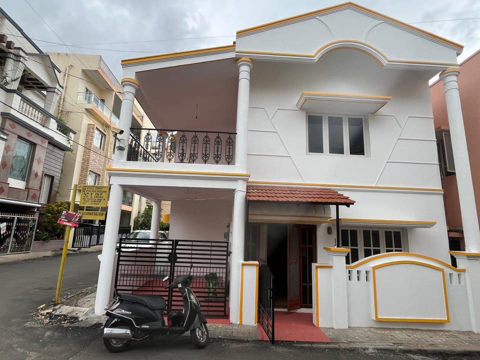 J House Apartment in Bengaluru