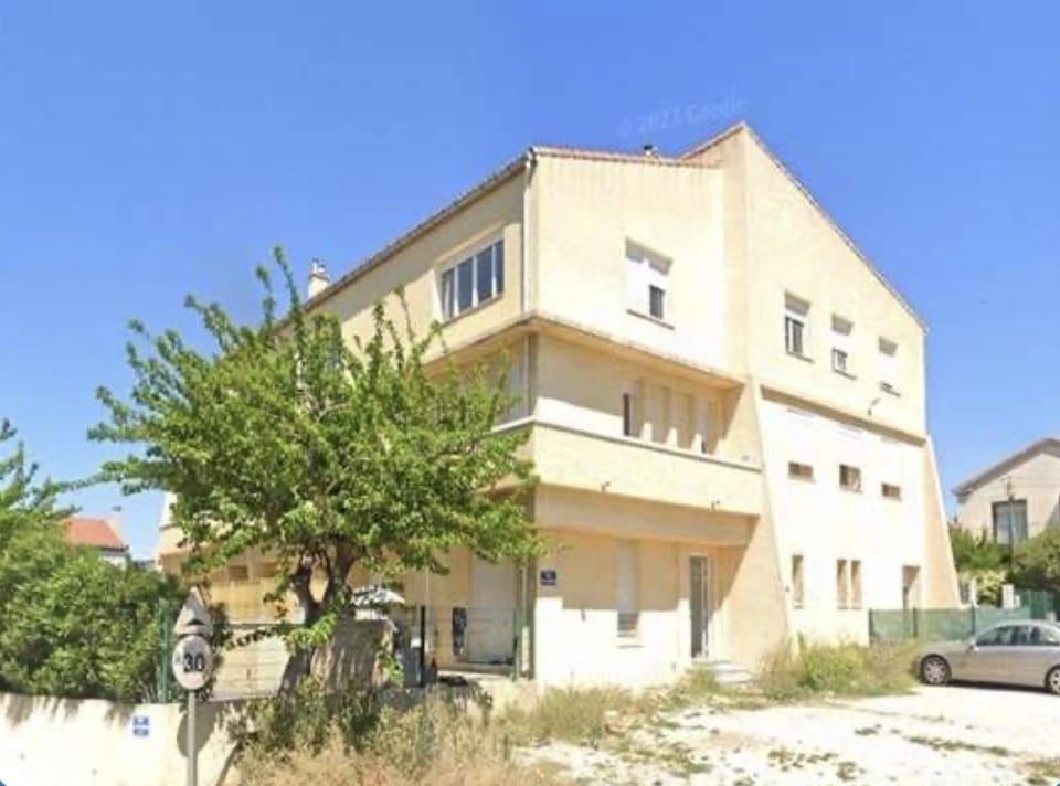 Modern & Quiet - 2 Bedroom Apartment with Sea Views Apartment in Provence-Alpes-Côte d'Azur