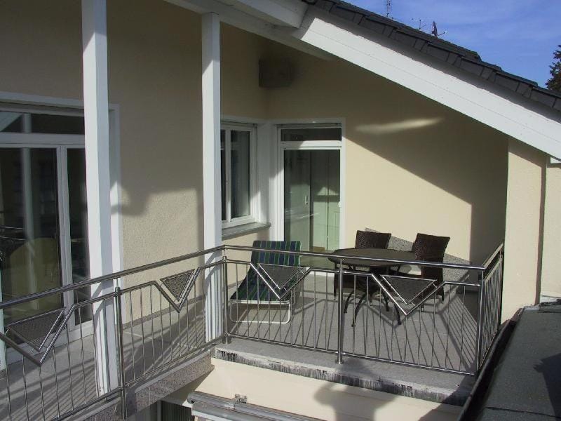 Sterne-FeWo-80qm-mit-Balkon-in-86825-Bad-Woerishofen-Zentrum-Kurzone-1 Apartment in Bavaria