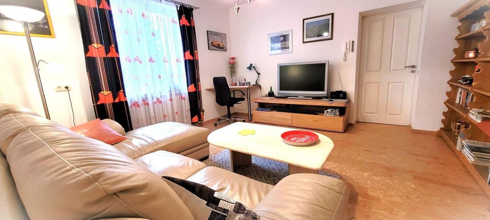 Sterne-FeWo-80qm-mit-Balkon-in-86825-Bad-Woerishofen-Zentrum-Kurzone-1 Apartment in Bavaria