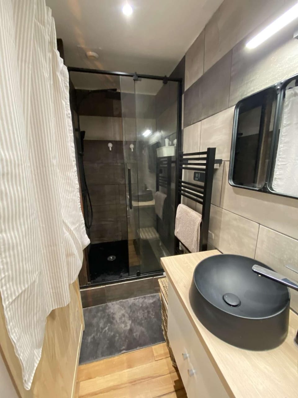 Shower, Bathroom