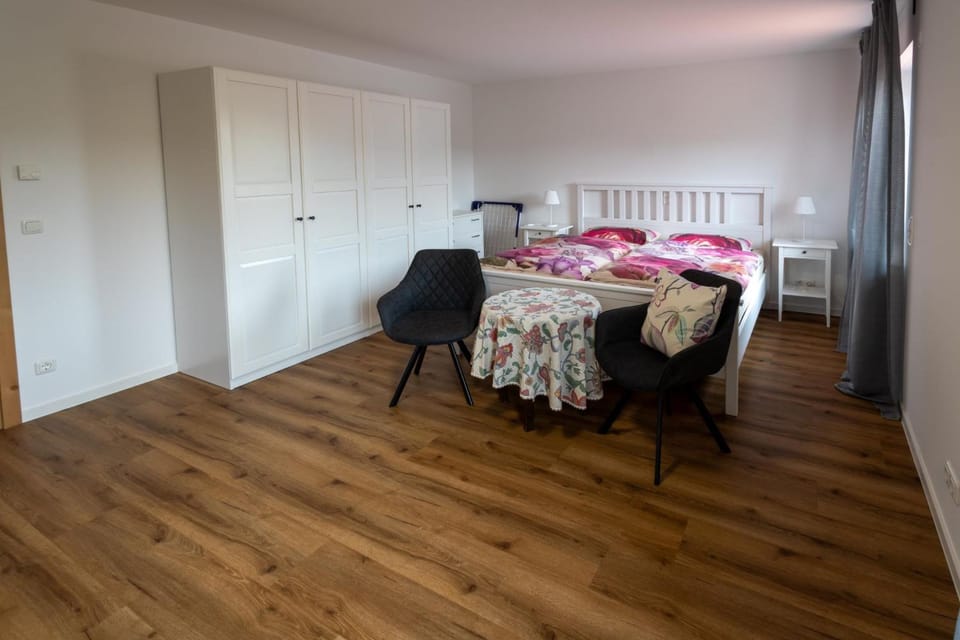 Bed, Photo of the whole room, Bedroom, wardrobe