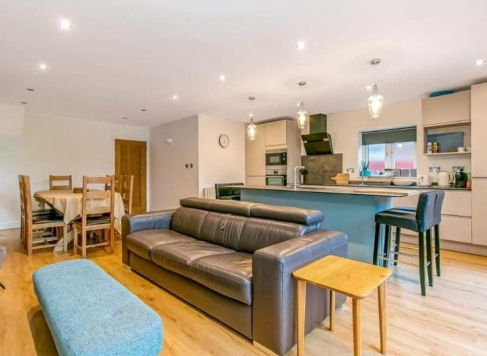 Sea Breeze House in Poole