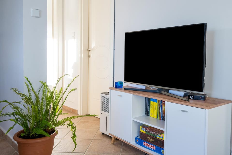 TV and multimedia, Evening entertainment