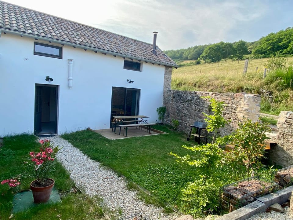 Property building, Patio, Garden