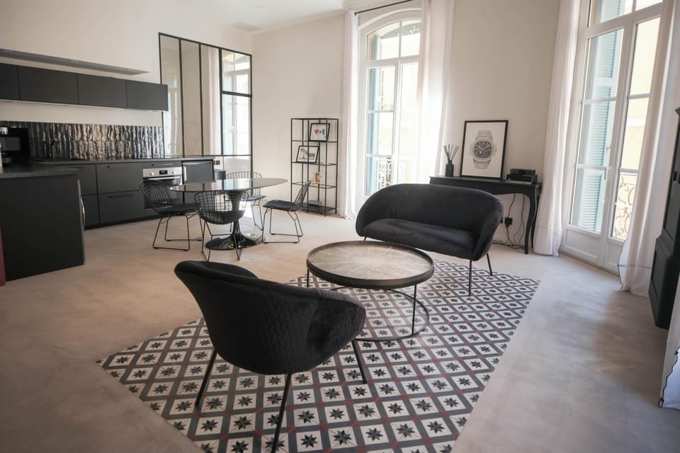 Alberta Studio Apartment in Aix-en-Provence