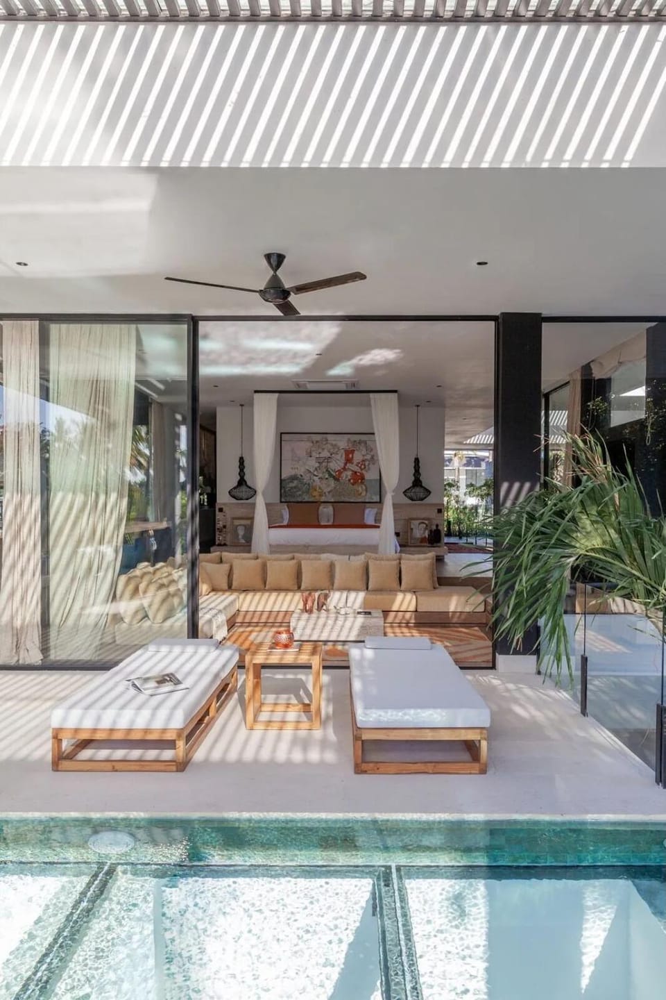 Property building, Balcony/Terrace, Seating area