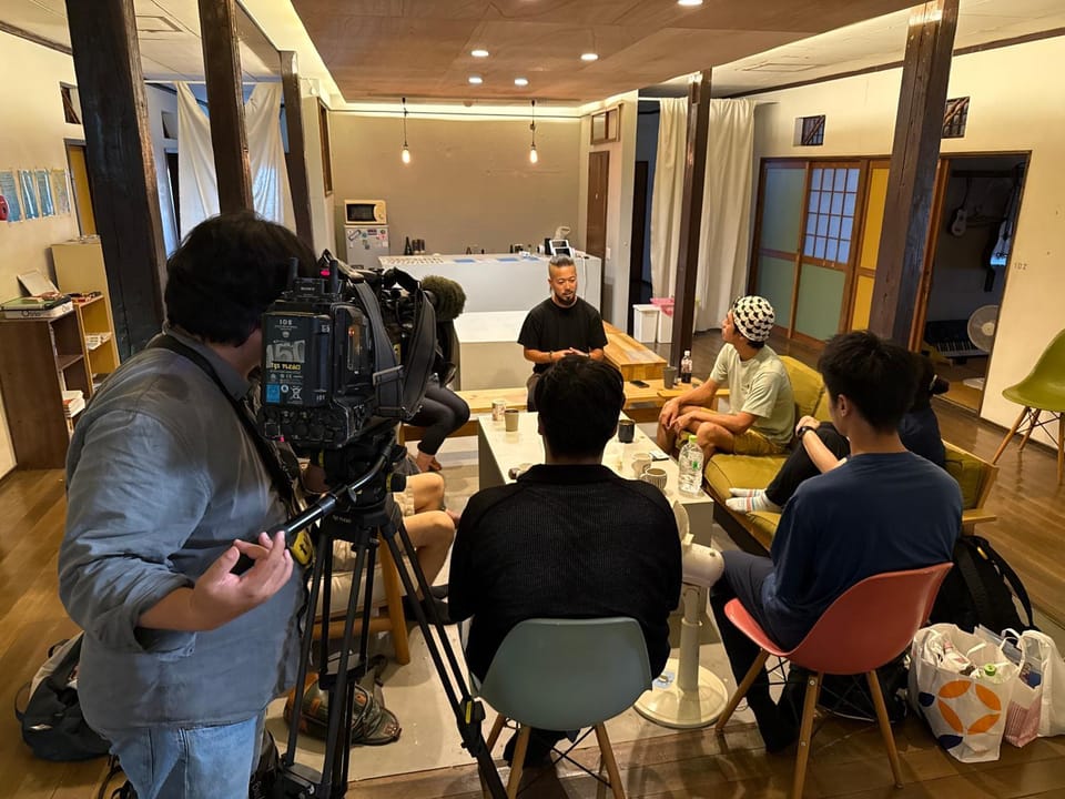 Bridgeブリッジゲストハウス Bed and Breakfast in Fukuoka Prefecture