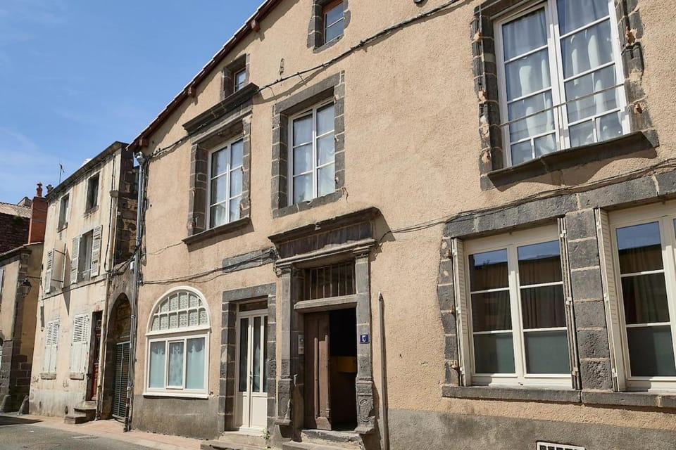 Property building, Neighbourhood, Street view