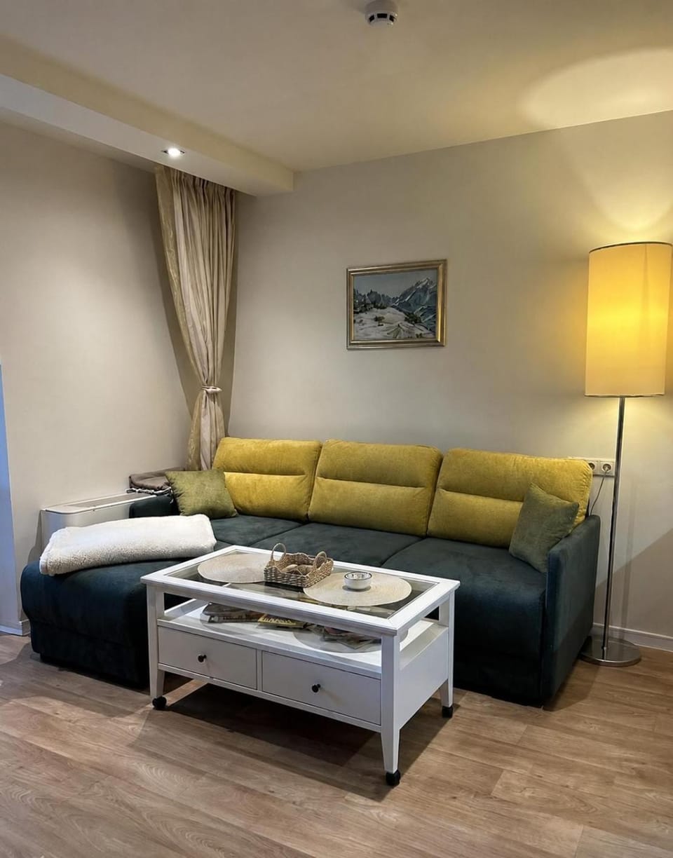 Communal lounge/ TV room, Bed