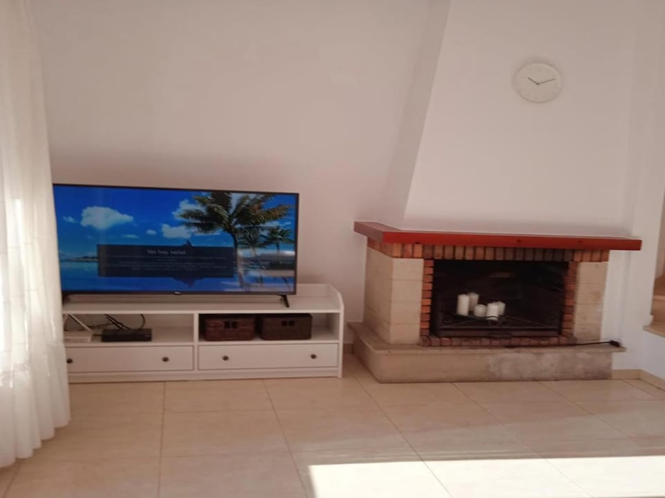 Lcd - Ripolles House in Miami Platja