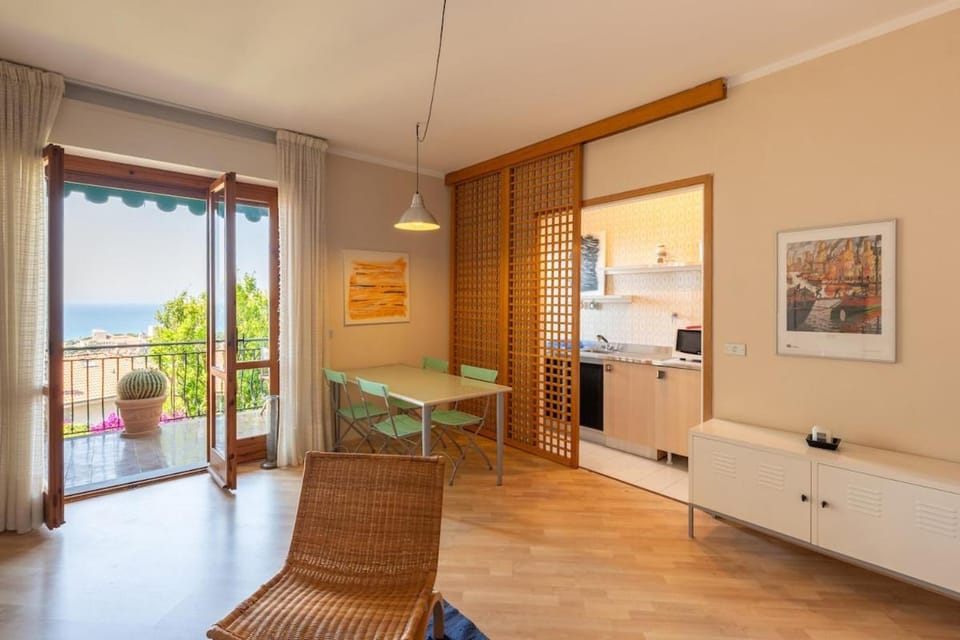 Conca Verde - sea view Apartment in Vallecrosia