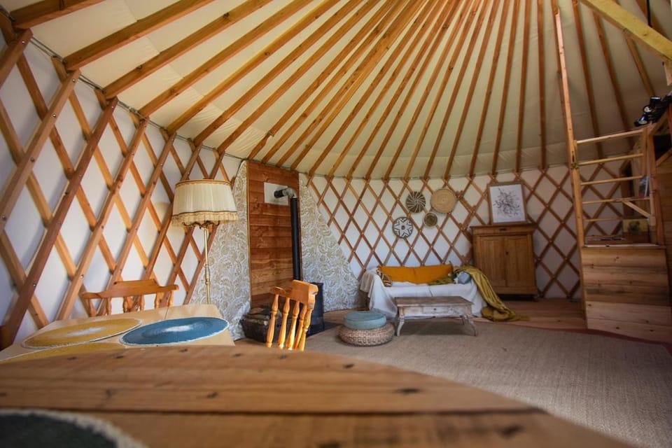 Yourte en Corrèze - La Main Sauvage House in Nouvelle-Aquitaine