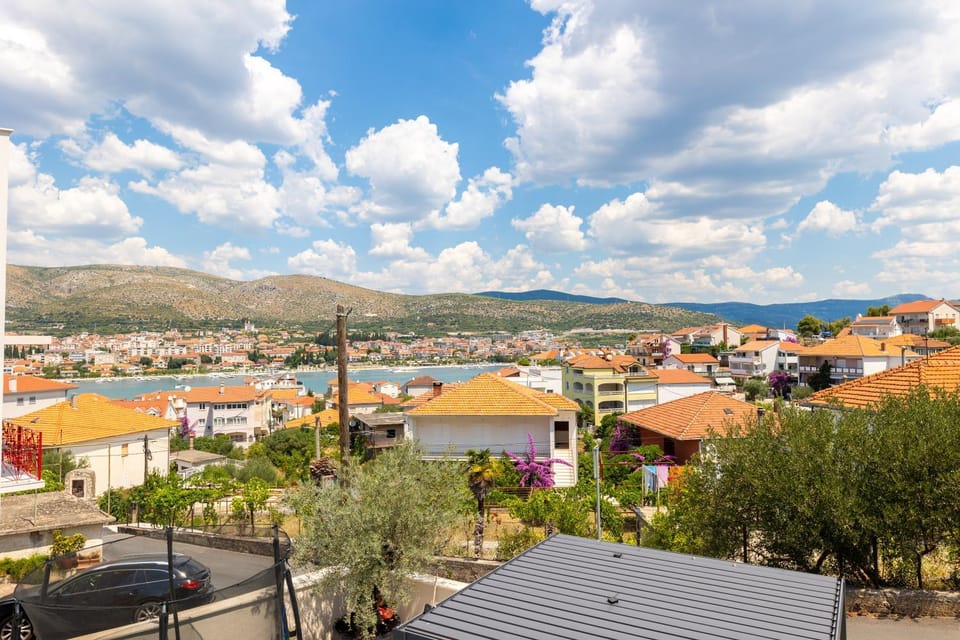 Day, Mountain view, Sea view