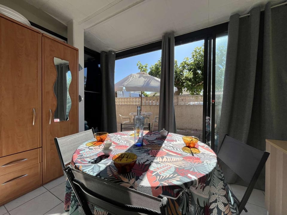 Pavillon familial avec terrasse proche lagune - AY090-091 Apartment in Gruissan