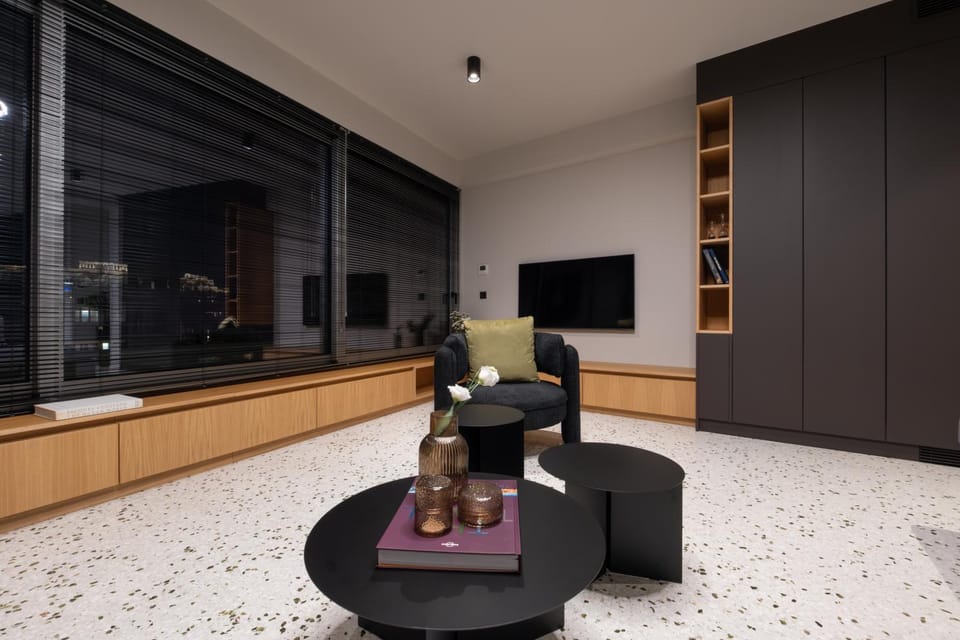 Acroview Lofts Residence with Hammam Apartment in Athens