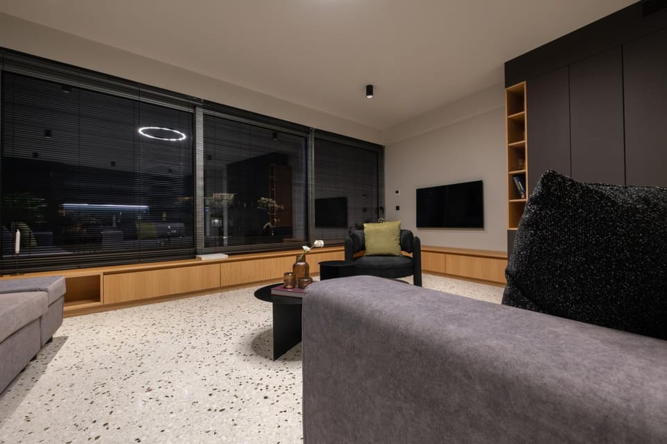 Acroview Lofts Residence with Hammam Apartment in Athens