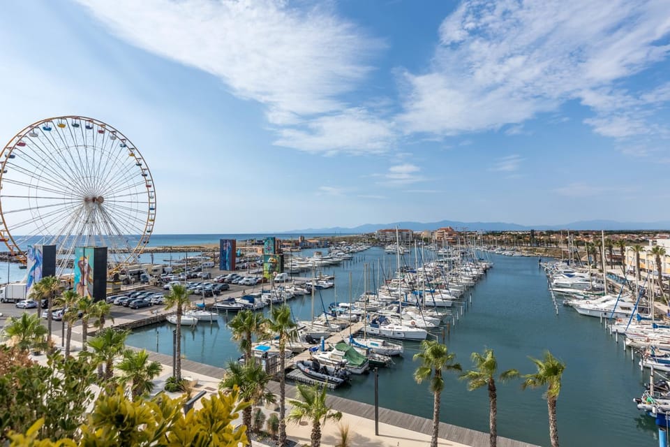 Le Prestigieux Accès direct Port et Plage Apartment in Le Barcarès