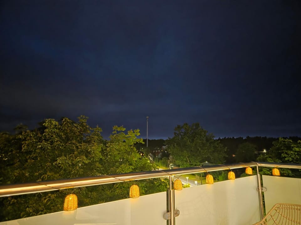 Night, View (from property/room), Balcony/Terrace
