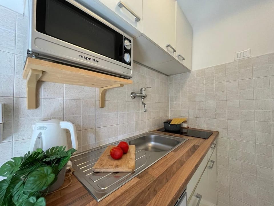 Beach 200m away Europa Mare Apartment in Loano