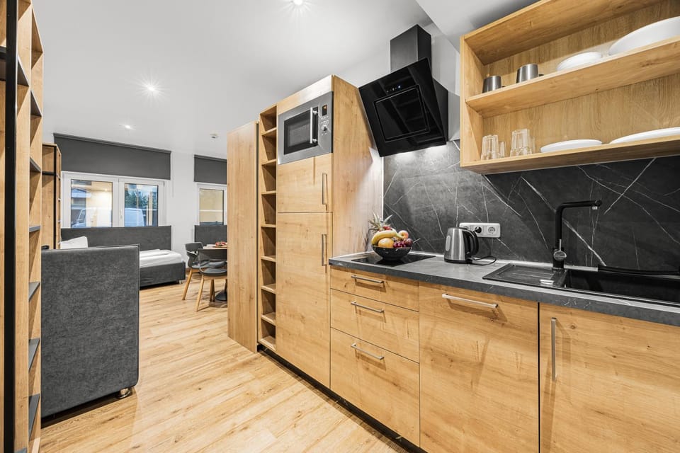 Bed, Coffee/tea facilities, Kitchen or kitchenette, Photo of the whole room, Seating area, Dining area, Bedroom, stove