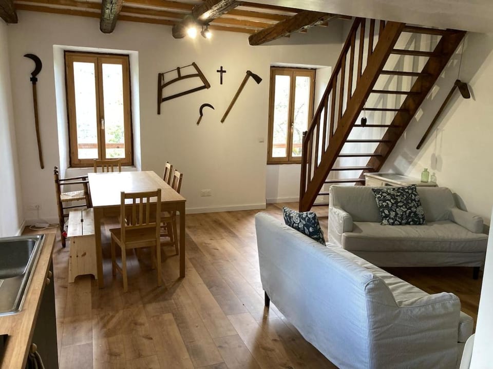 Appartement avec jardin au coeur des montagnes Apartment in Provence-Alpes-Côte d'Azur