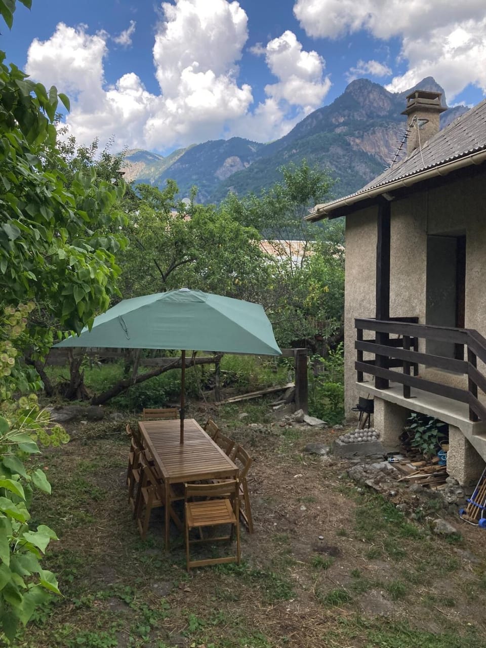 Appartement avec jardin au coeur des montagnes Apartment in Provence-Alpes-Côte d'Azur