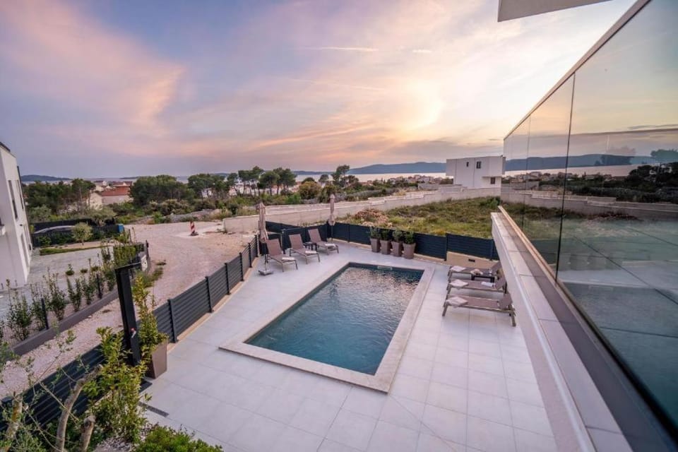 Patio, Natural landscape, Pool view, Sea view, sunbed