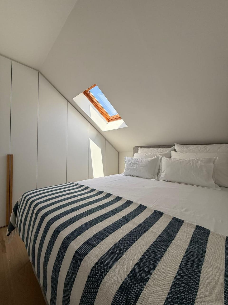 Bedroom, wardrobe
