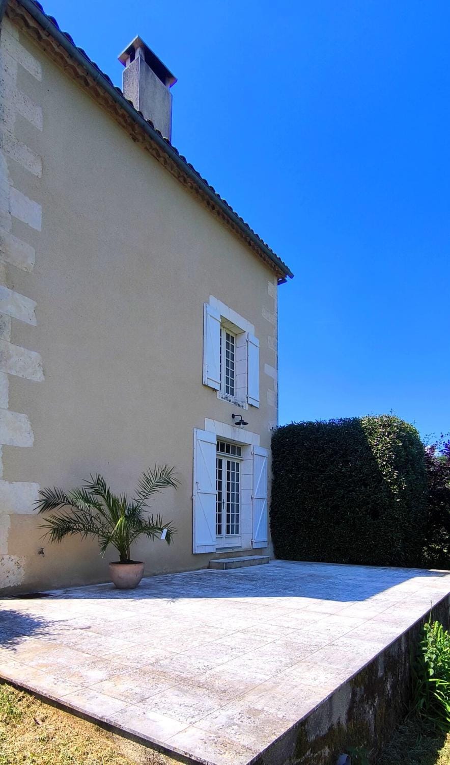 Gite 7 personnes à Montbron, Charente House in Nouvelle-Aquitaine