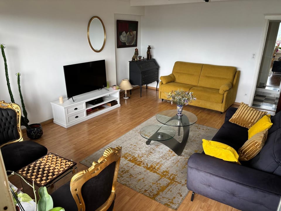 Central peak of Embourg Apartment Apartment in Liège