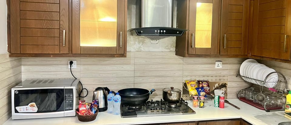 Coffee/tea facilities, Kitchen or kitchenette, minibar, pet friendly, stove, toaster