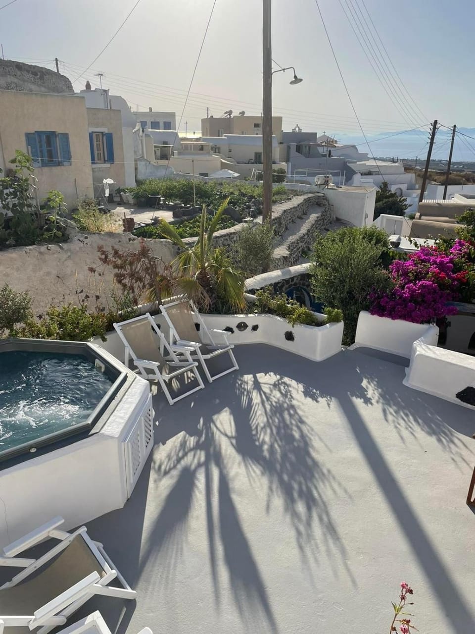 Patio, Natural landscape, sunbed