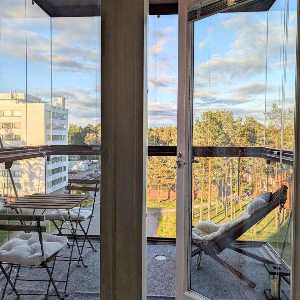 Henniina V Kotoisa - Free parking & Easy Check-in Apartment in Finland
