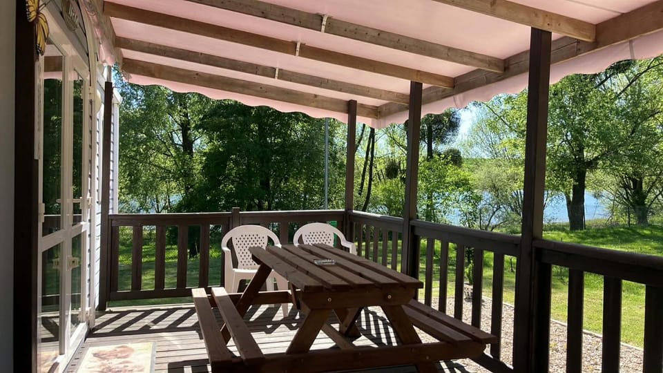 Patio, Lake view