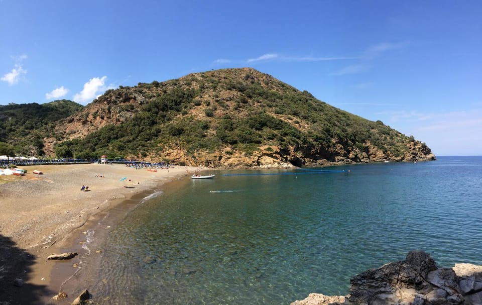 Nearby landmark, Beach