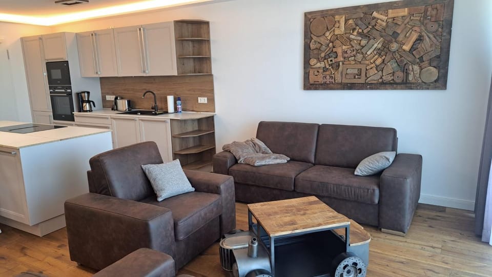 Living room, Photo of the whole room