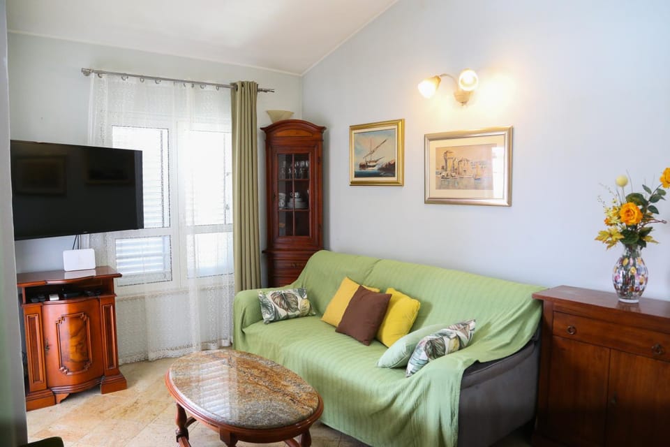Apartment Mira Apartment in Split-Dalmatia County