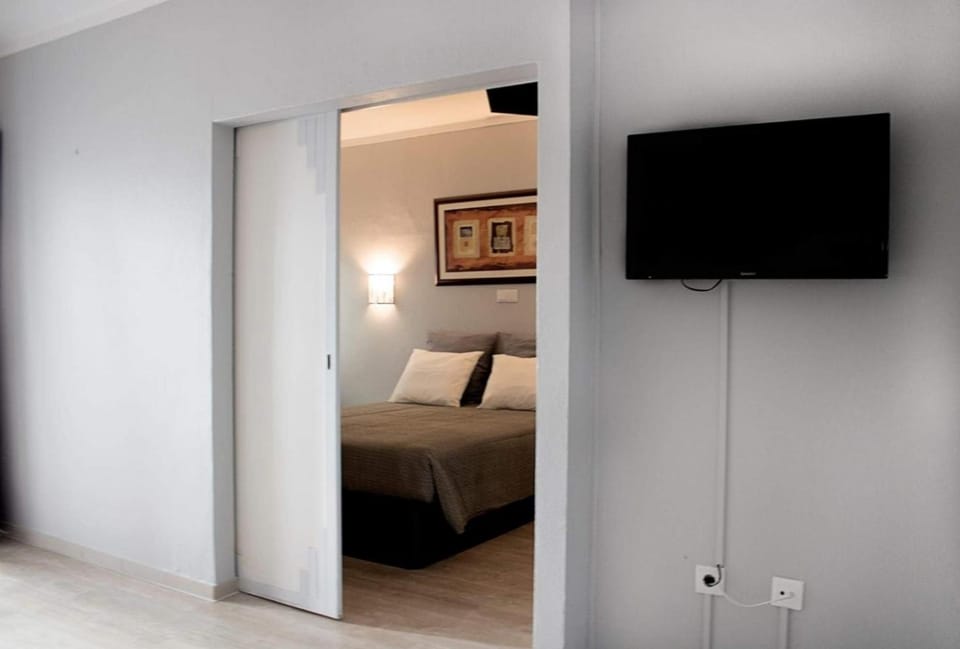 TV and multimedia, Bedroom