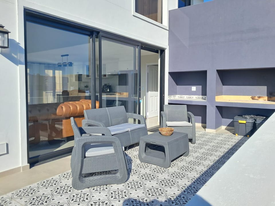 Balcony/Terrace, Seating area