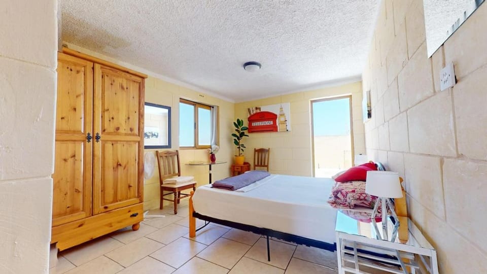 Epic 270 degree Sea, 3 Island Views and Sun Terrace Penthouse Apartment in Malta