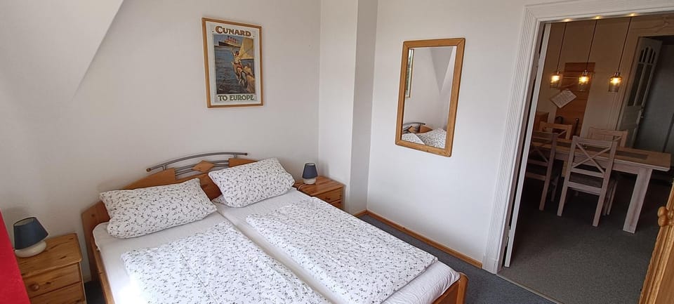 Property building, Living room, Bedroom