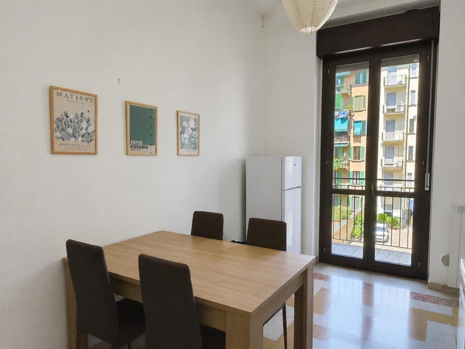 Decorative detail, Dining area, Lunch, Lunch