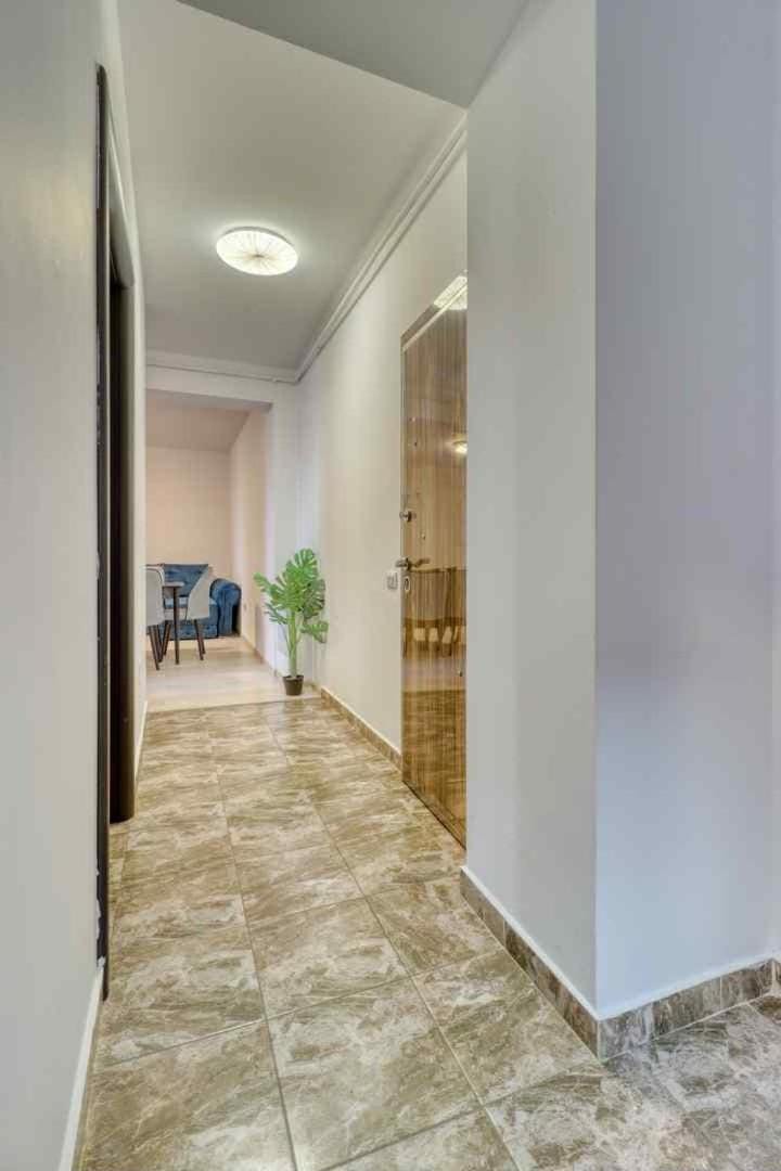 Militari Residence Deluxe 3 Rooms Apartment in Romania