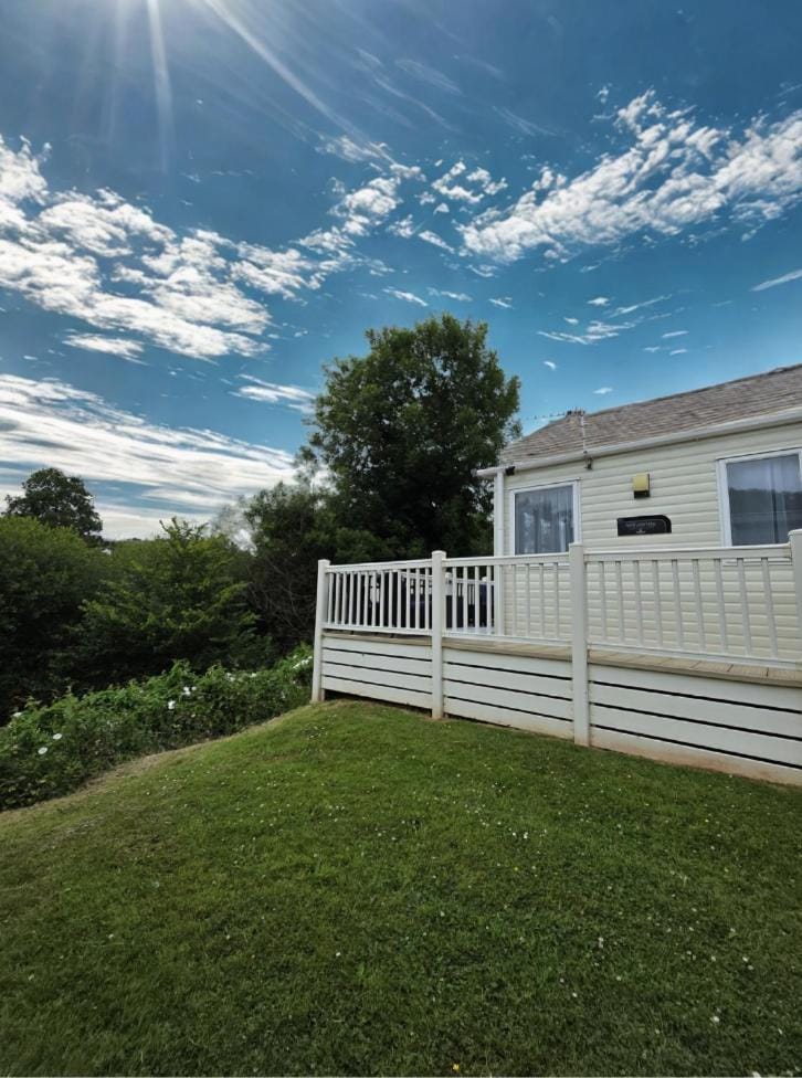 Property building, Garden view