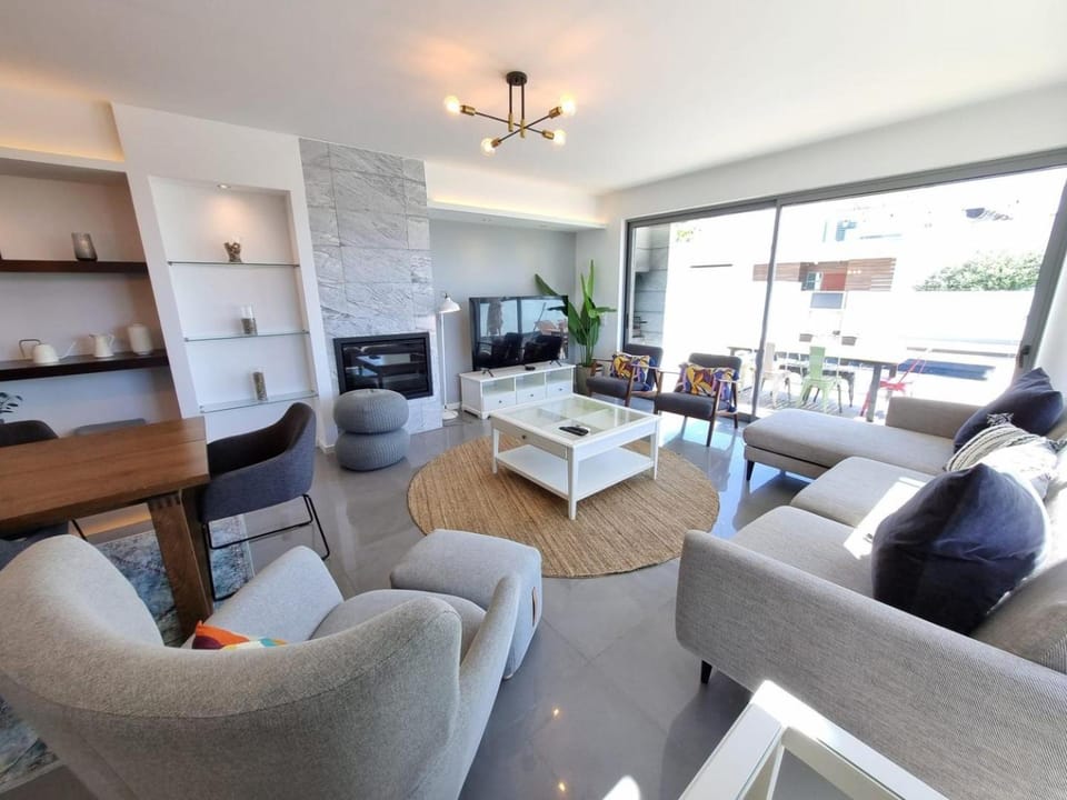 Luxury Design Villa (Private Pool & Jacuzzi) Villa in Albufeira